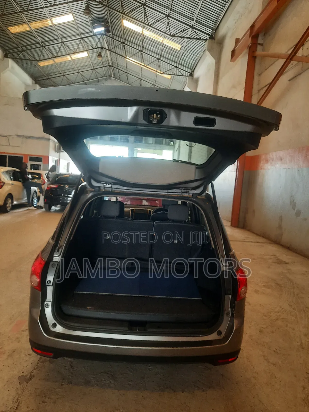 Nissan Wingroad 2018 Gray