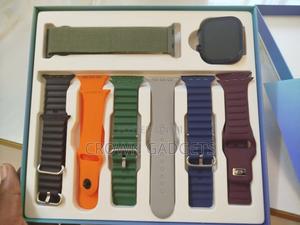 Ultra M70 Max Smartwatch With Multiple Straps - thumbnail 2