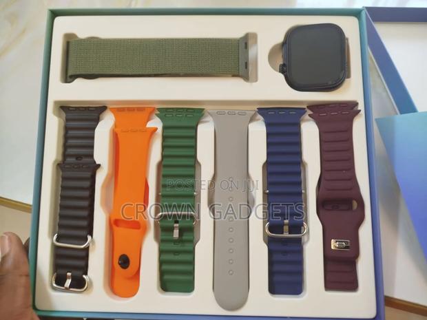 Ultra M70 Max Smartwatch With Multiple Straps - main view