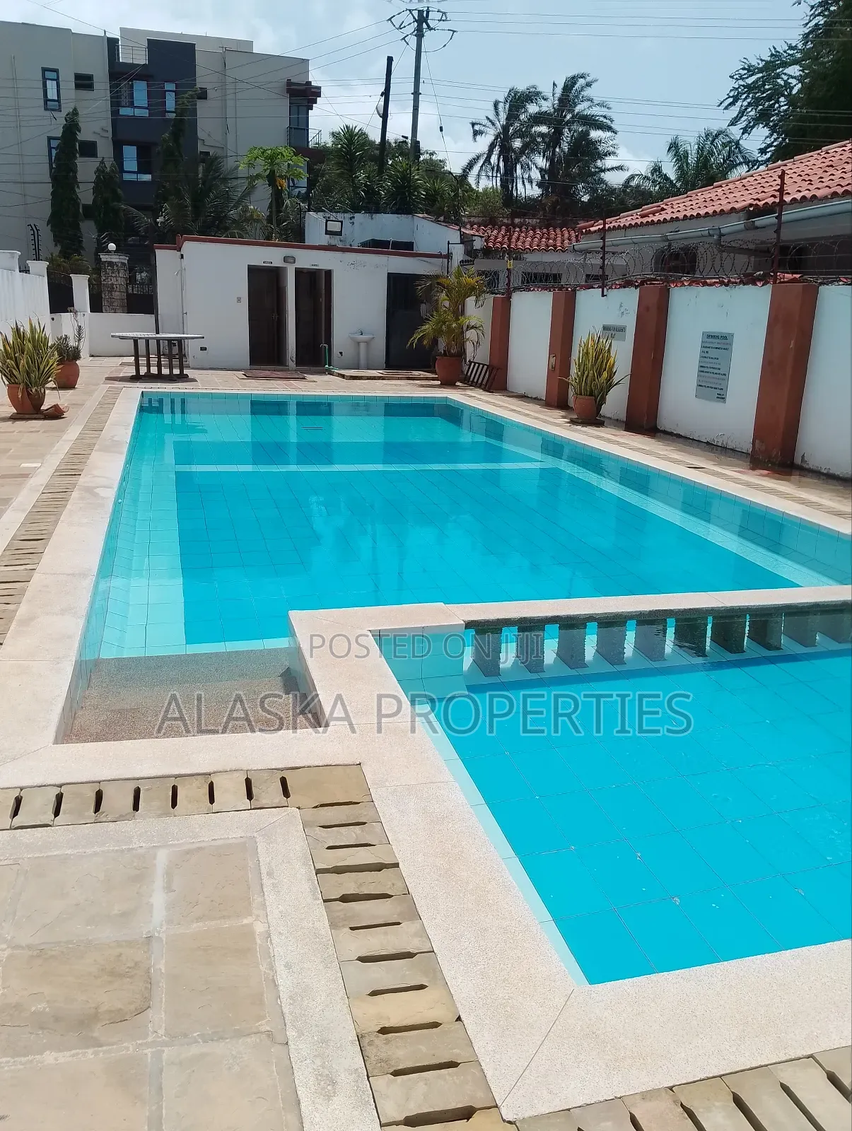 Furnished 2bdrm Apartment 2 Let in Nyali Estate