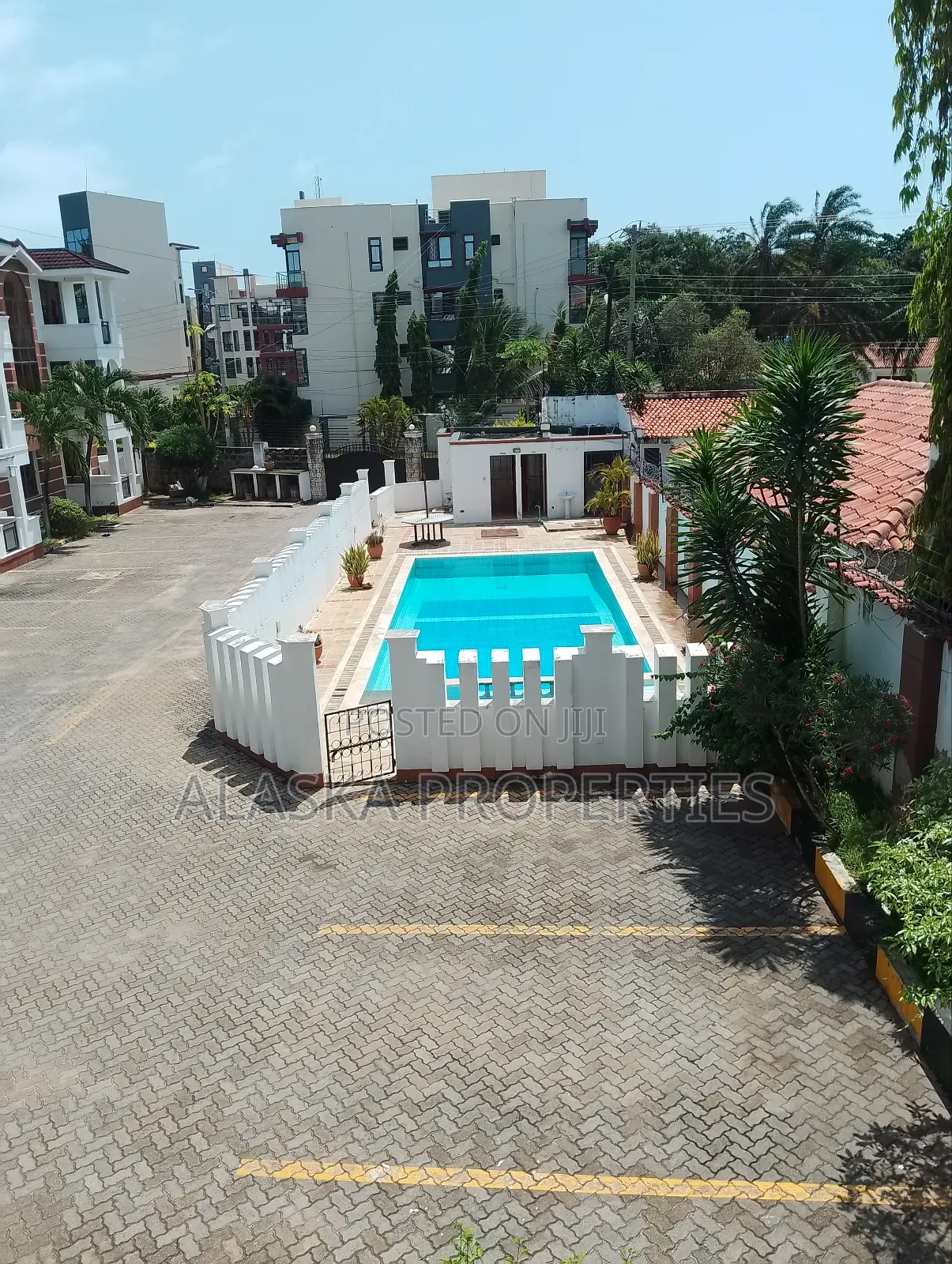 Furnished 2bdrm Apartment 2 Let in Nyali Estate