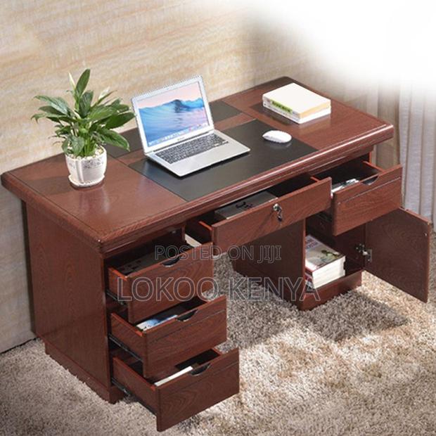 Office Desk: Home Office Executive Desk