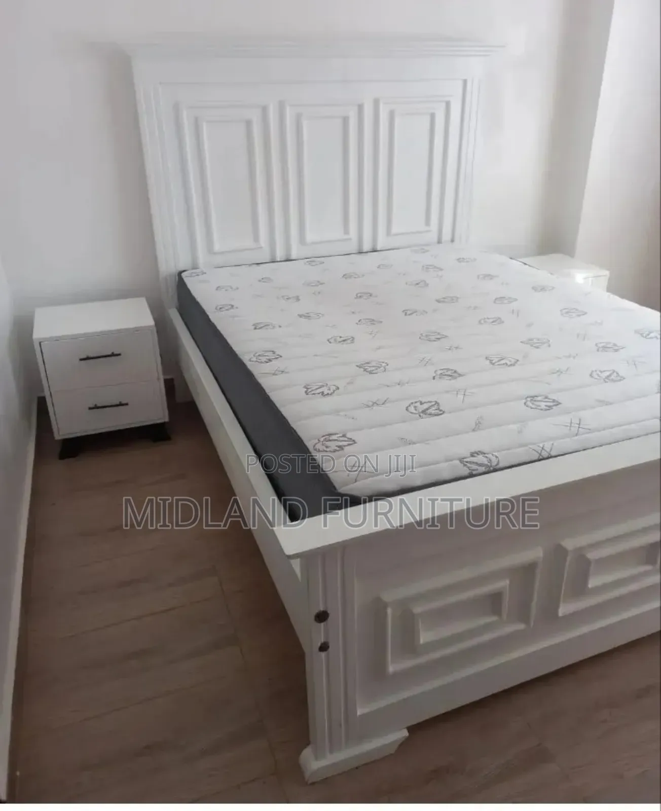 5by6 Wooden Panel Bed