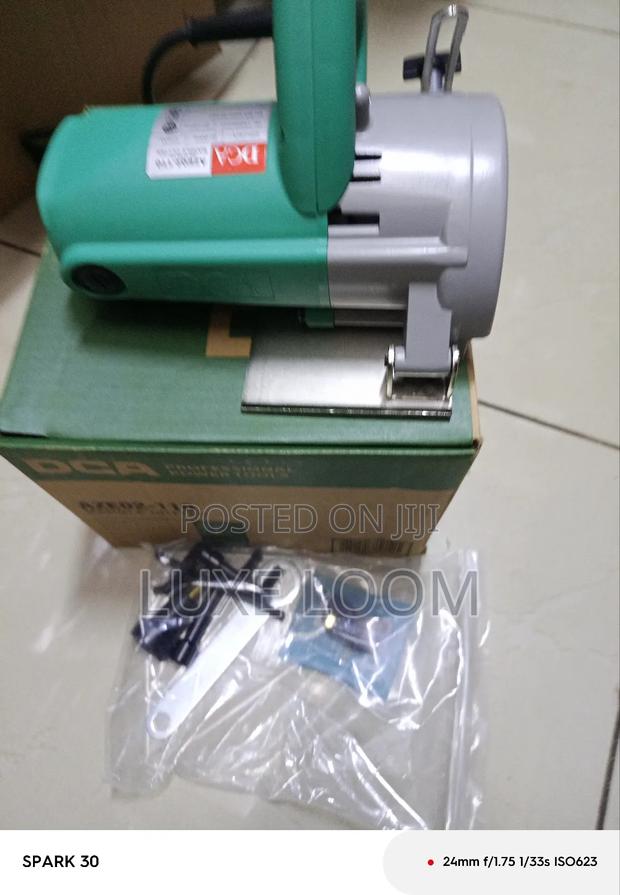 Tile Cutter Machine - main view