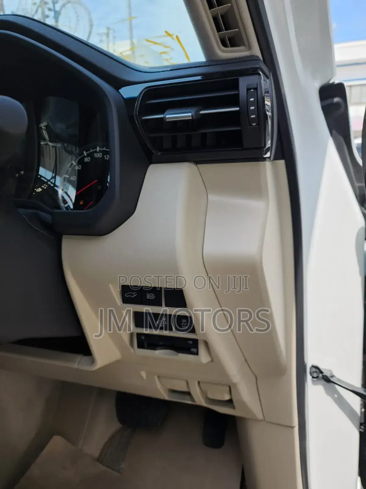 Toyota Land Cruiser 2023 White