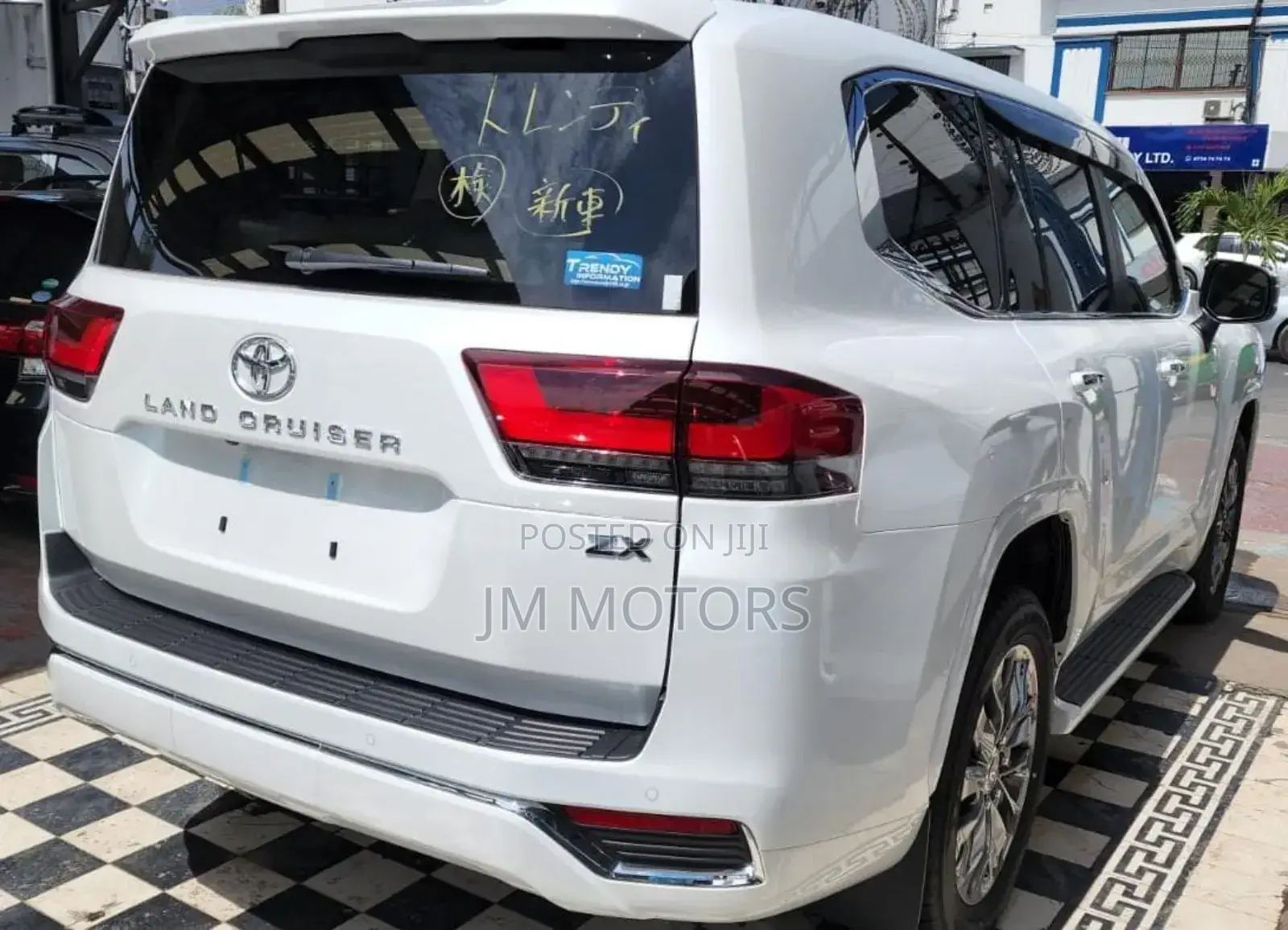 Toyota Land Cruiser 2023 White
