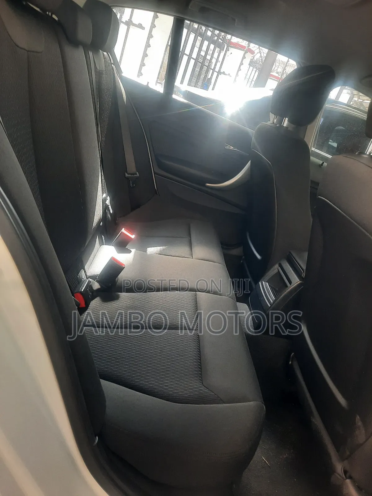 BMW 118i 2018 White