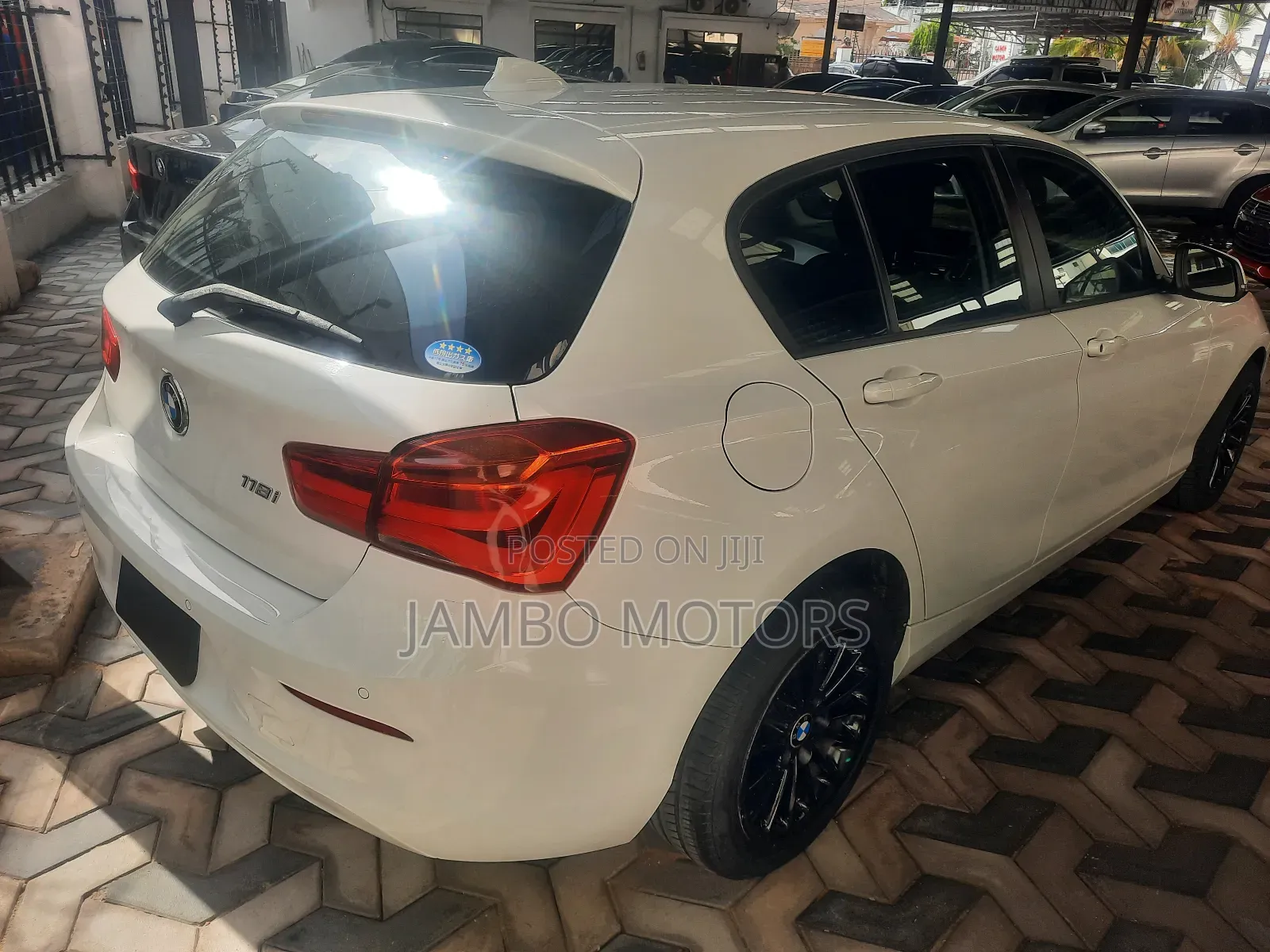 BMW 118i 2018 White
