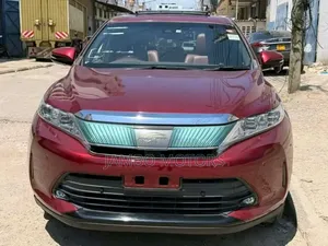 Toyota Harrier 2.0 2018 Red