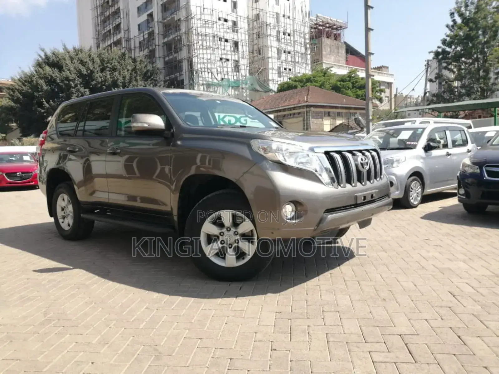 Toyota Land Cruiser Prado 2.7 2017 Gold