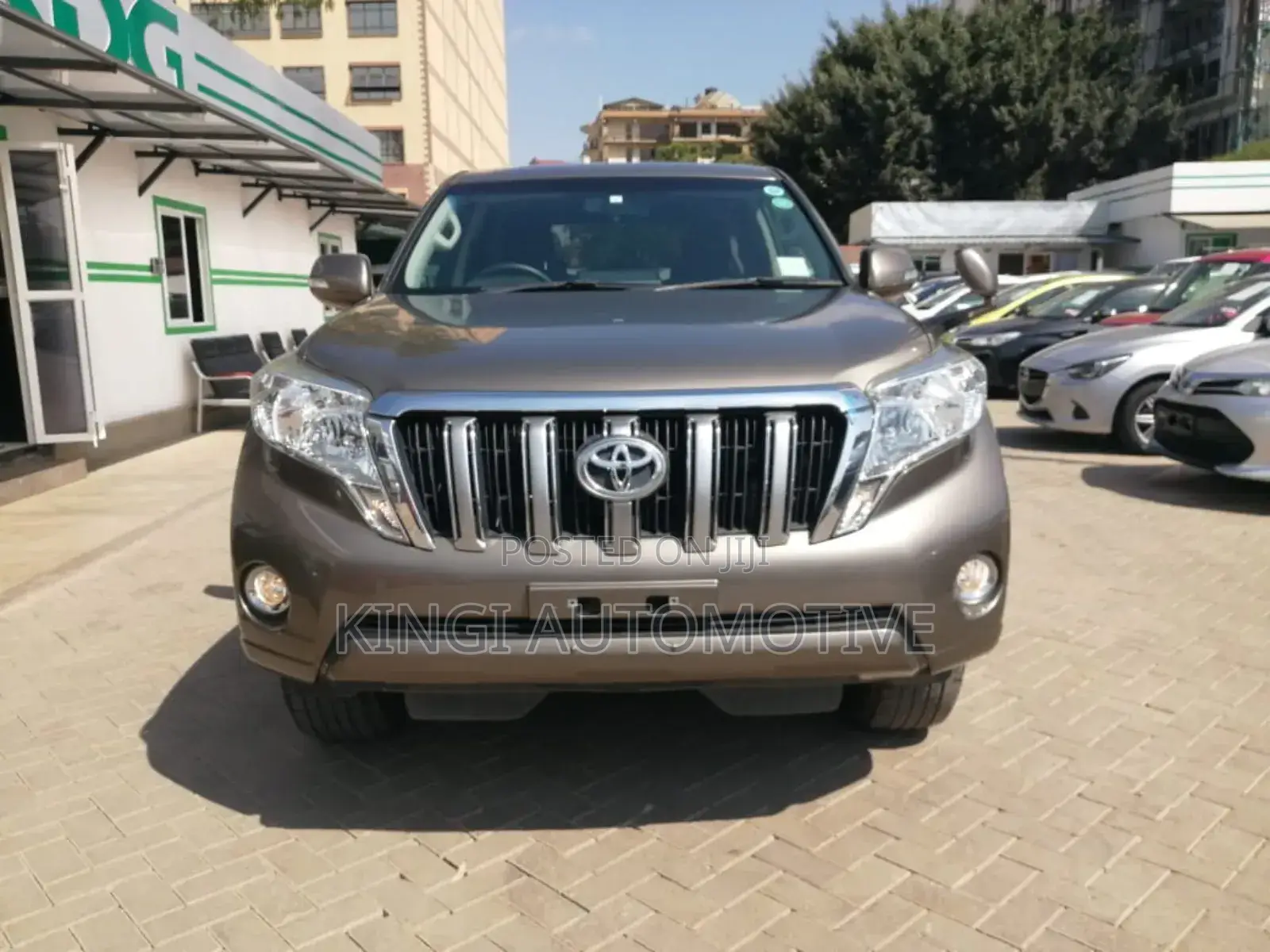 Toyota Land Cruiser Prado 2.7 2017 Gold
