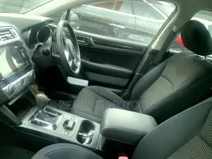Subaru Outback 2.5i AWD 2017 Black