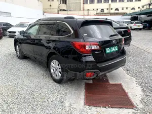 Subaru Outback 2.5i AWD 2017 Black