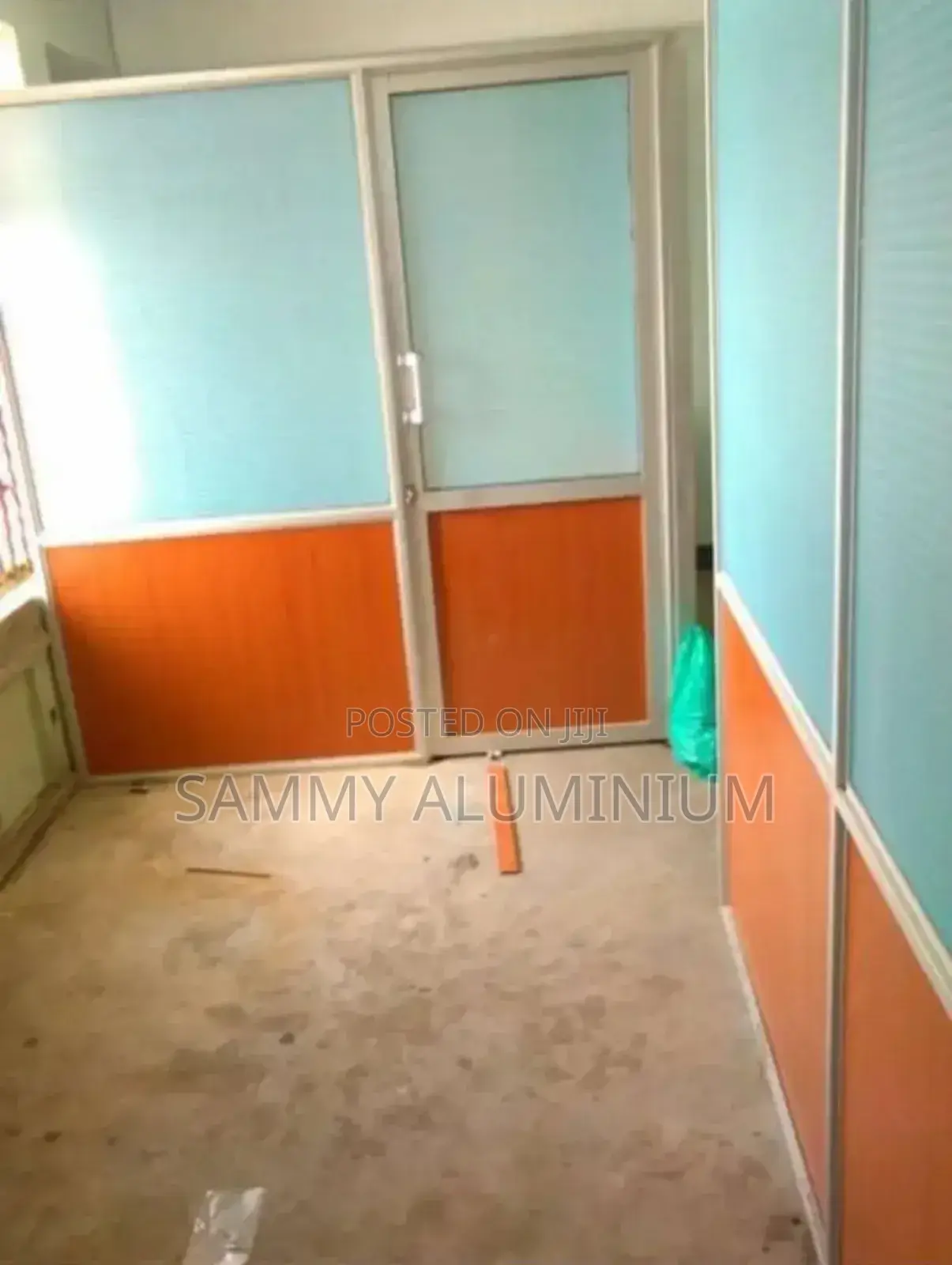 Office Designers With Aluminium and Glass Partition