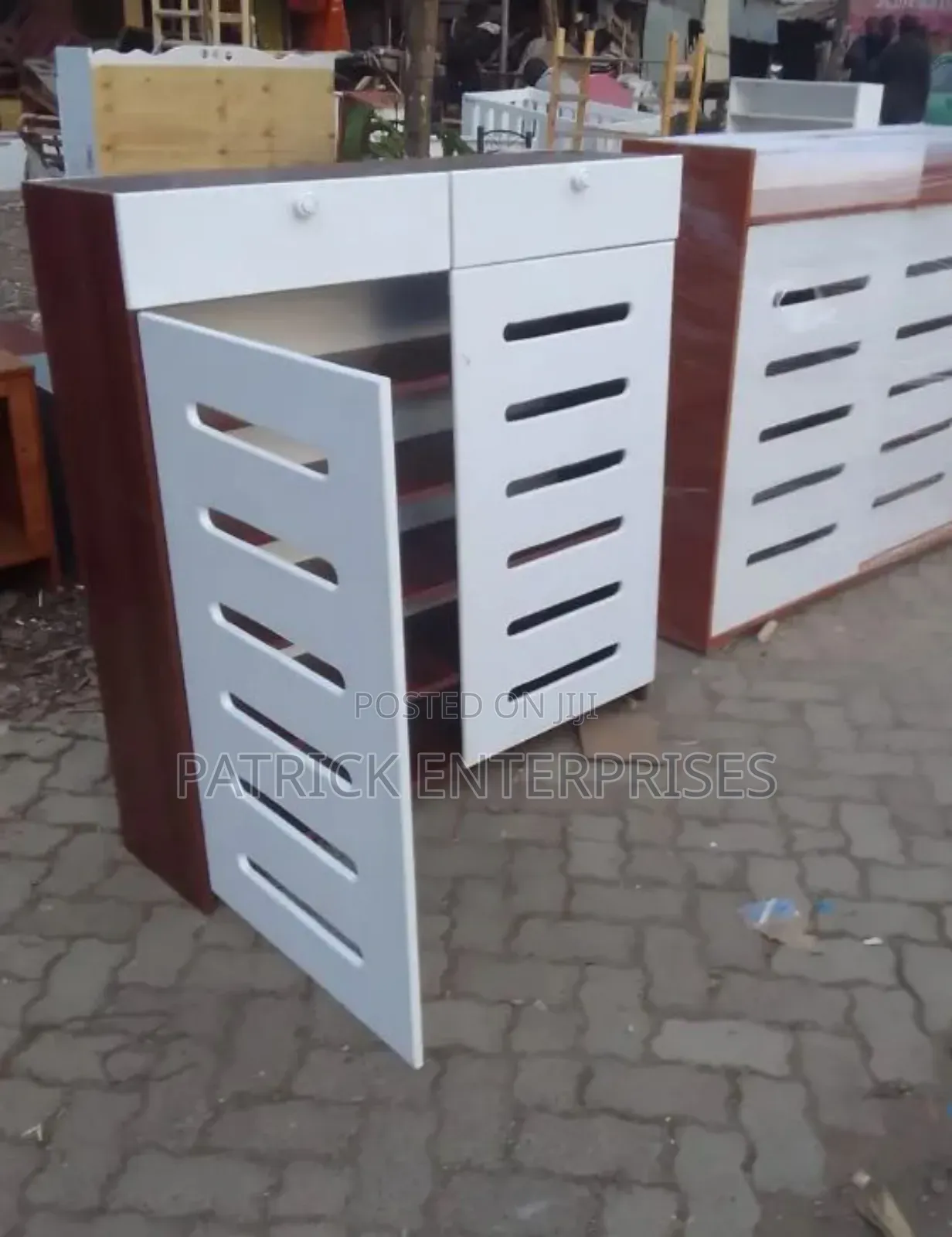 Modern Wooden Shoe Racks With Doors