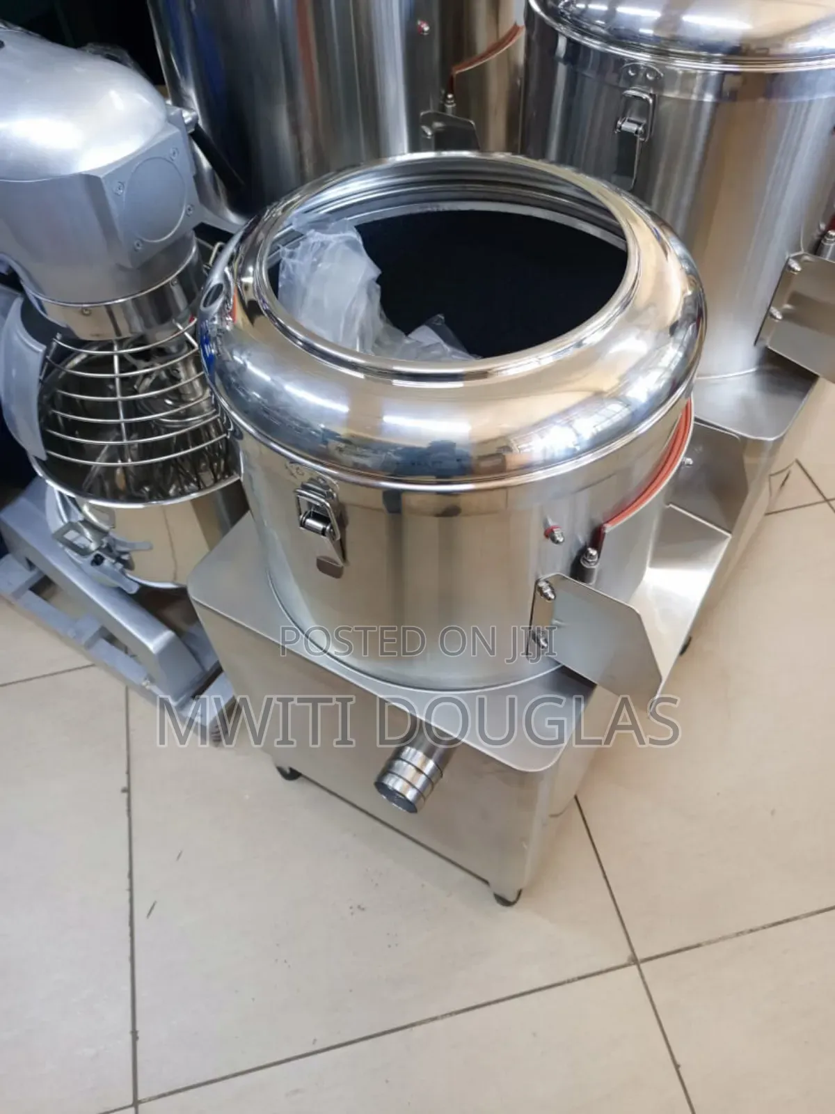 Standard Hygienic Potatoes Peeler Available for You