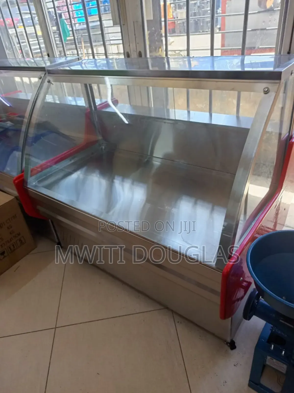 All Sizes Modern Meat Refrigerator Available