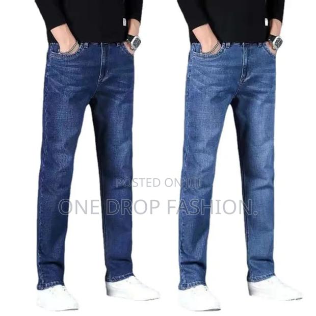 Straight Jeans - thumbnail 2