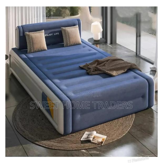Double King-Size Inflatable Bed - main view