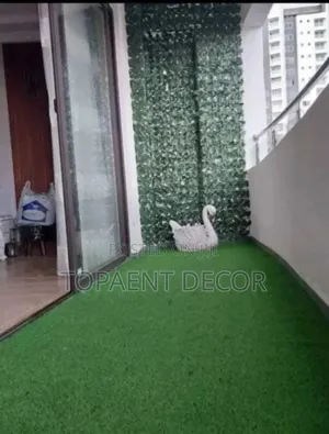 Artificial Privacy Fence and Green Grass Balcony Carpet
