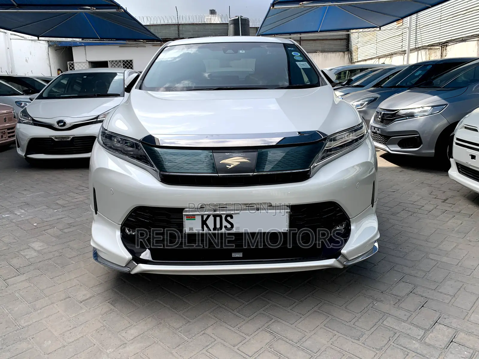 Toyota Harrier 2.0 4WD 2017 Pearl
