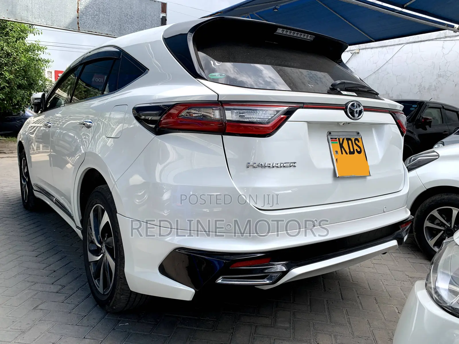 Toyota Harrier 2.0 4WD 2017 Pearl