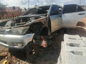 Toyota Altezza Parts