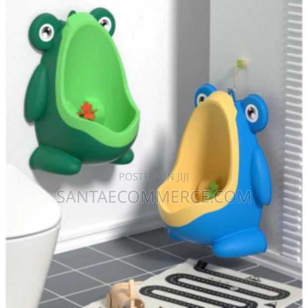 Cute Frog Boys Urinal