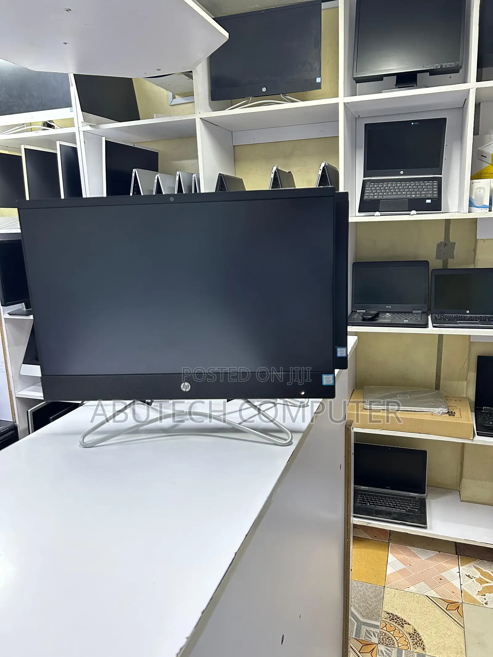 Desktop Computer HP 200 G4 All-in-One 16GB Intel Core i5 HDD+SSD 512GB