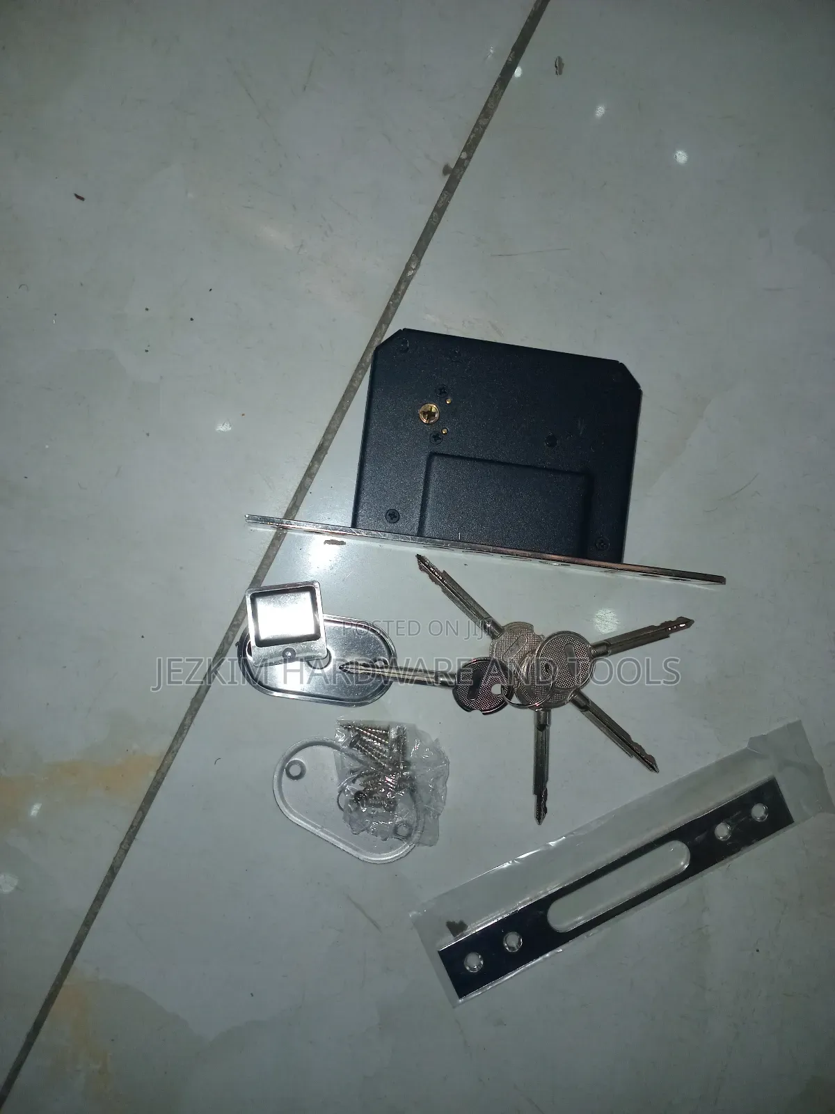 Deadlock for Heavy Steel Doors or Gates