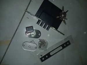 Deadlock for Heavy Steel Doors or Gates