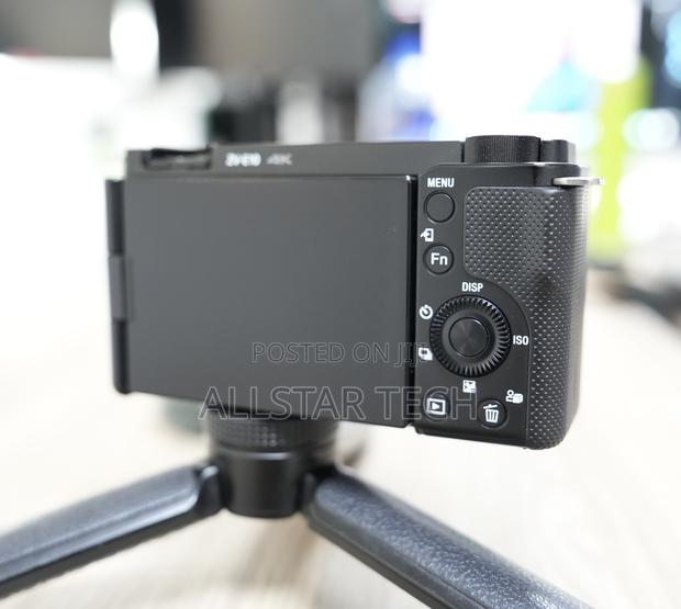 Sony ZV-E10 Mirrorless Camera With 16-50mm Lens (Black) - thumbnail 12