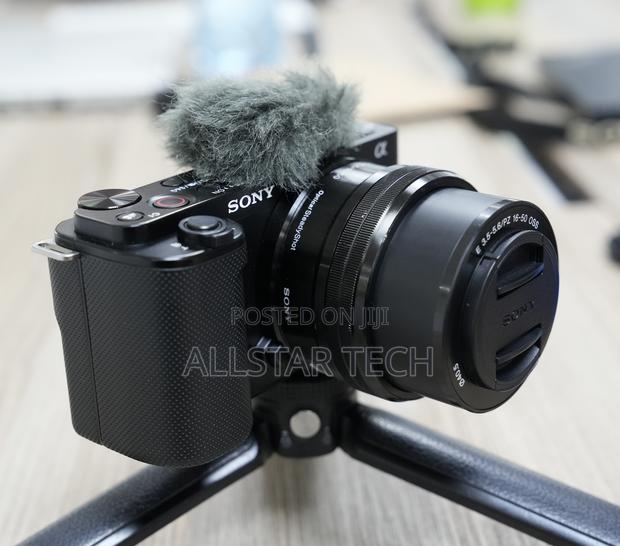 Sony ZV-E10 Mirrorless Camera With 16-50mm Lens (Black) - thumbnail 4