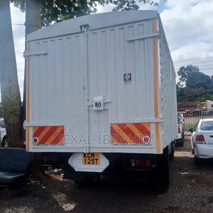 Isuzu NPR Lorry