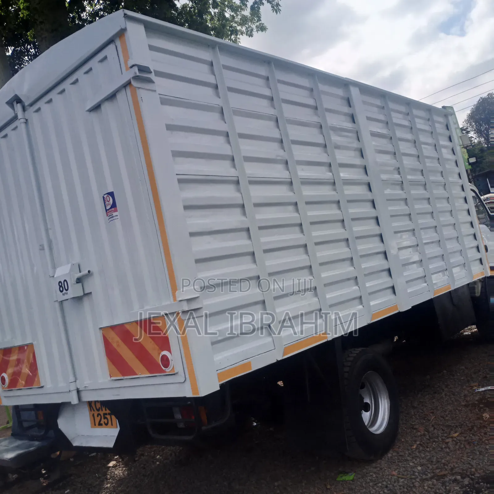 Isuzu NPR Lorry