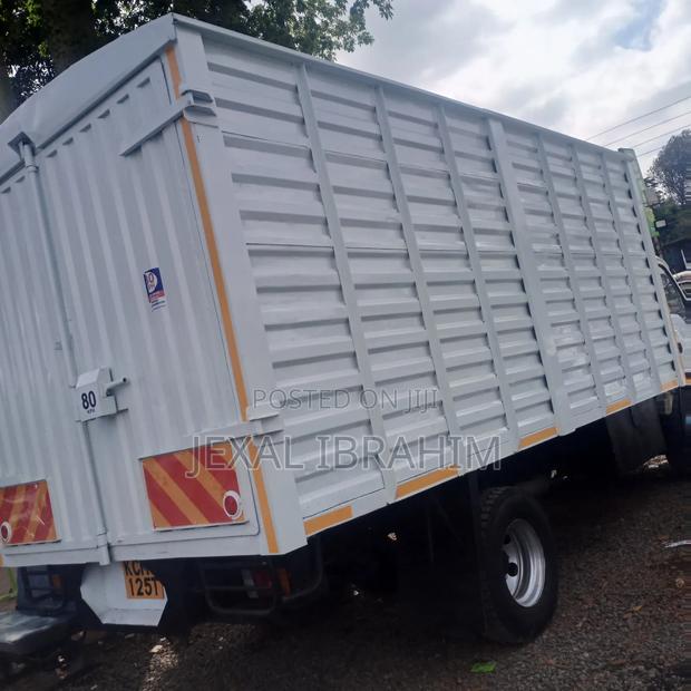 Isuzu NPR Lorry - thumbnail 5