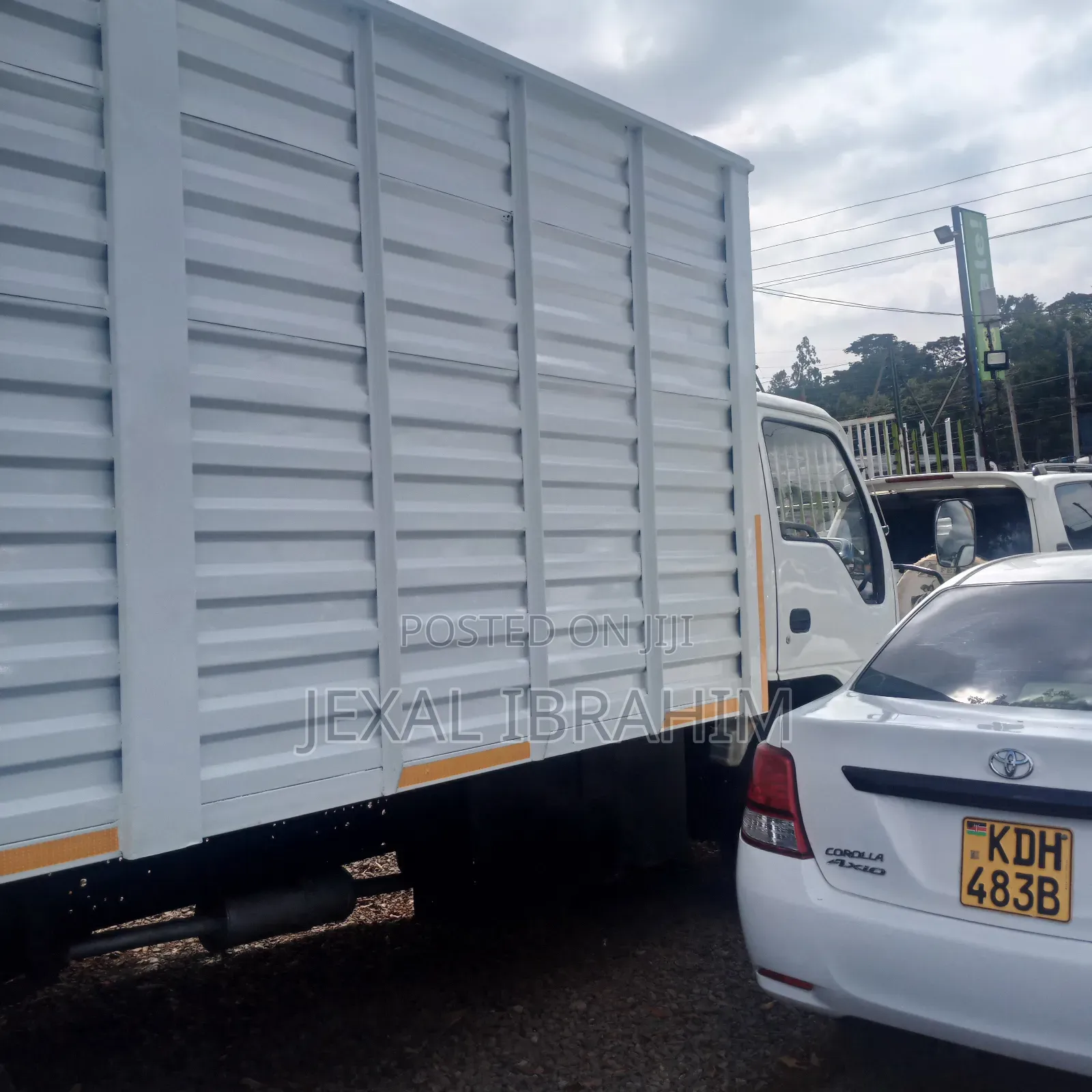 Isuzu NPR Lorry