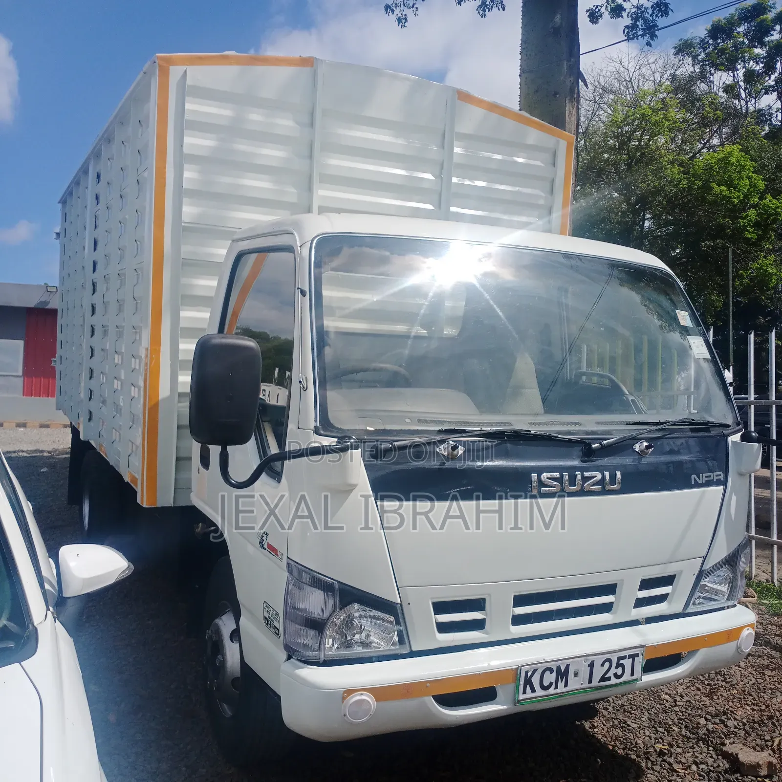 Isuzu NPR Lorry