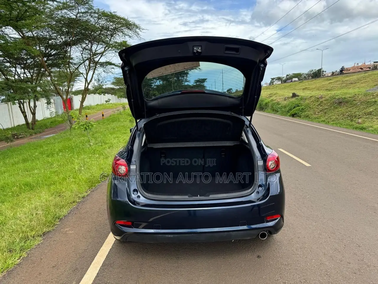 Mazda Axela 2016 Blue