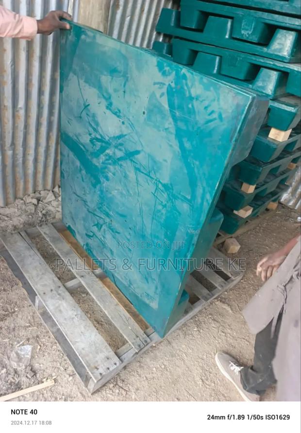 Plastic Pallet - Heavy Duty