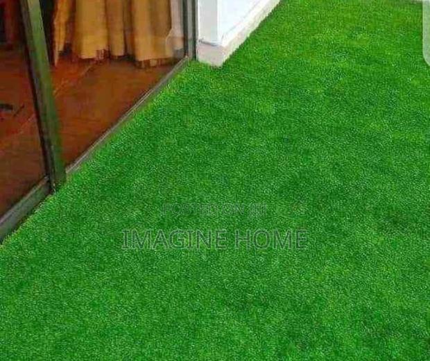 Artificial Green Grass Carpet Wall Decoration - main view