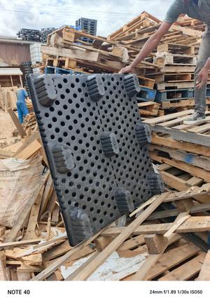 Max Guard Plastic Pallet - thumbnail 2