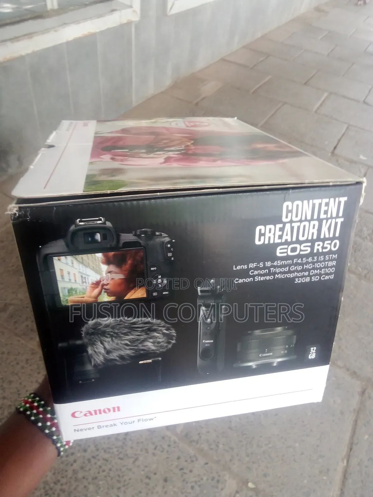 Canon Eos R50 Content Creator Kit