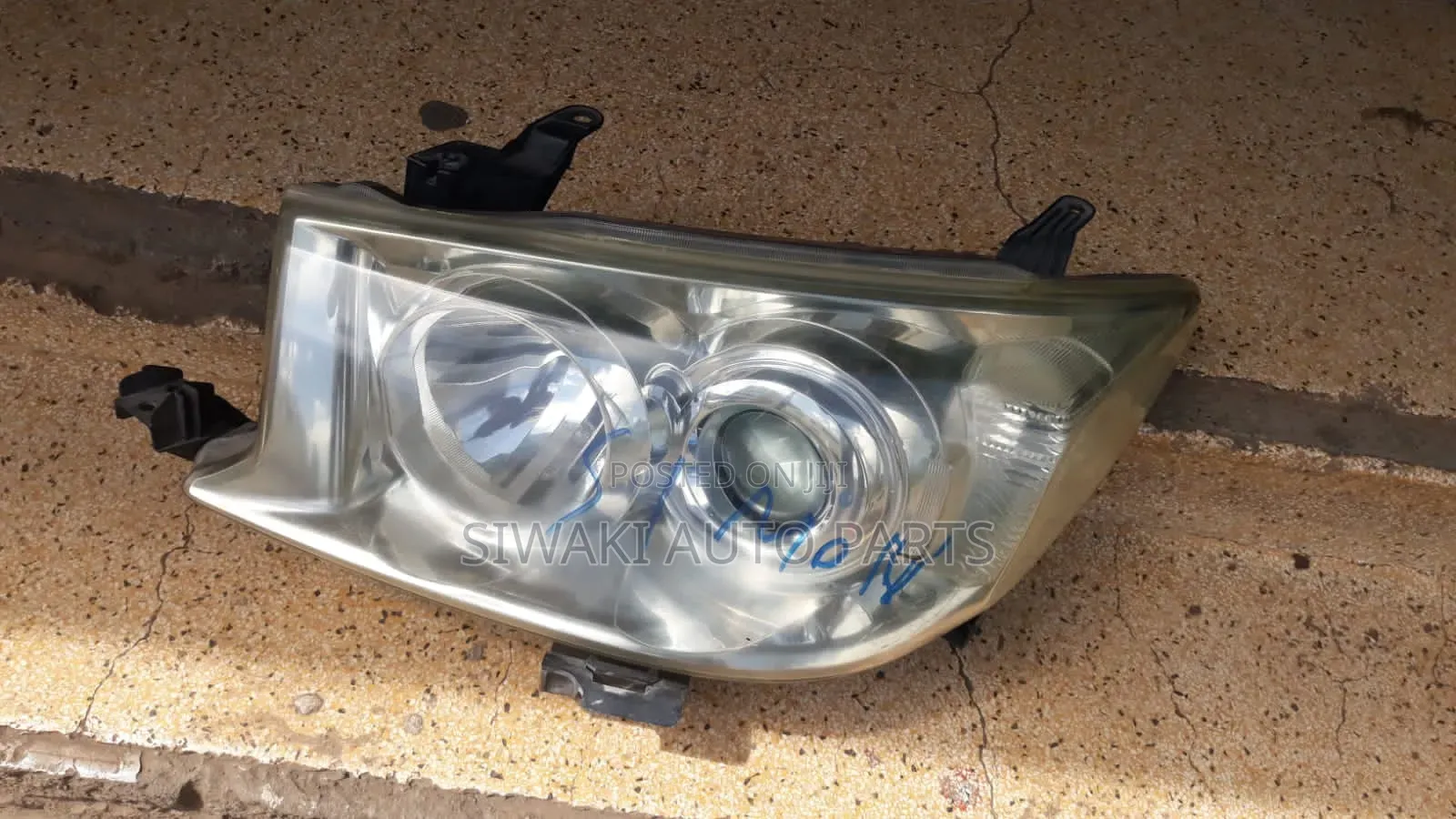 Fortuner 2008 Headlight Non Xenon