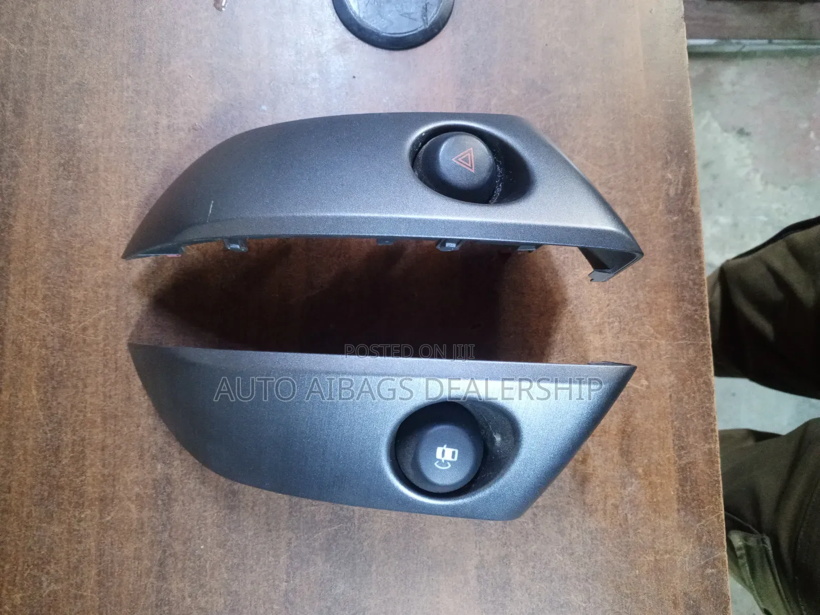 Toyota Vanguard Hazard Covers Set.