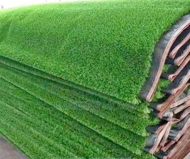 Beautiful Artificial Green Grass Carpet Home Decor - main view