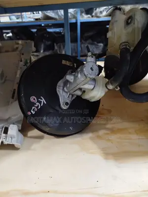 Toyota Passo KGC30 Brake Booster