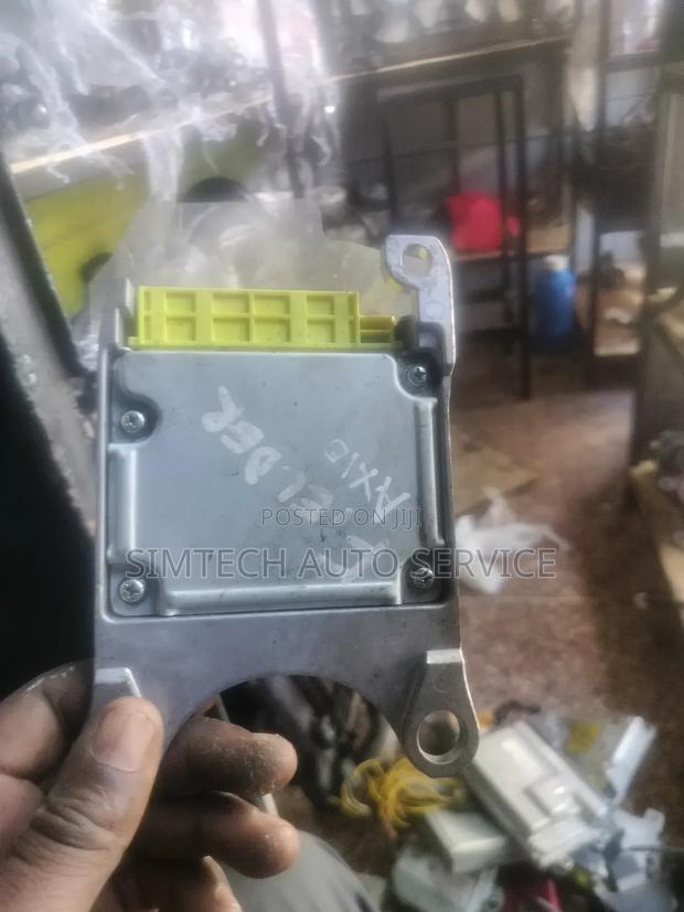 Toyota Axio, Fielder Air Bag Ecu - thumbnail 2