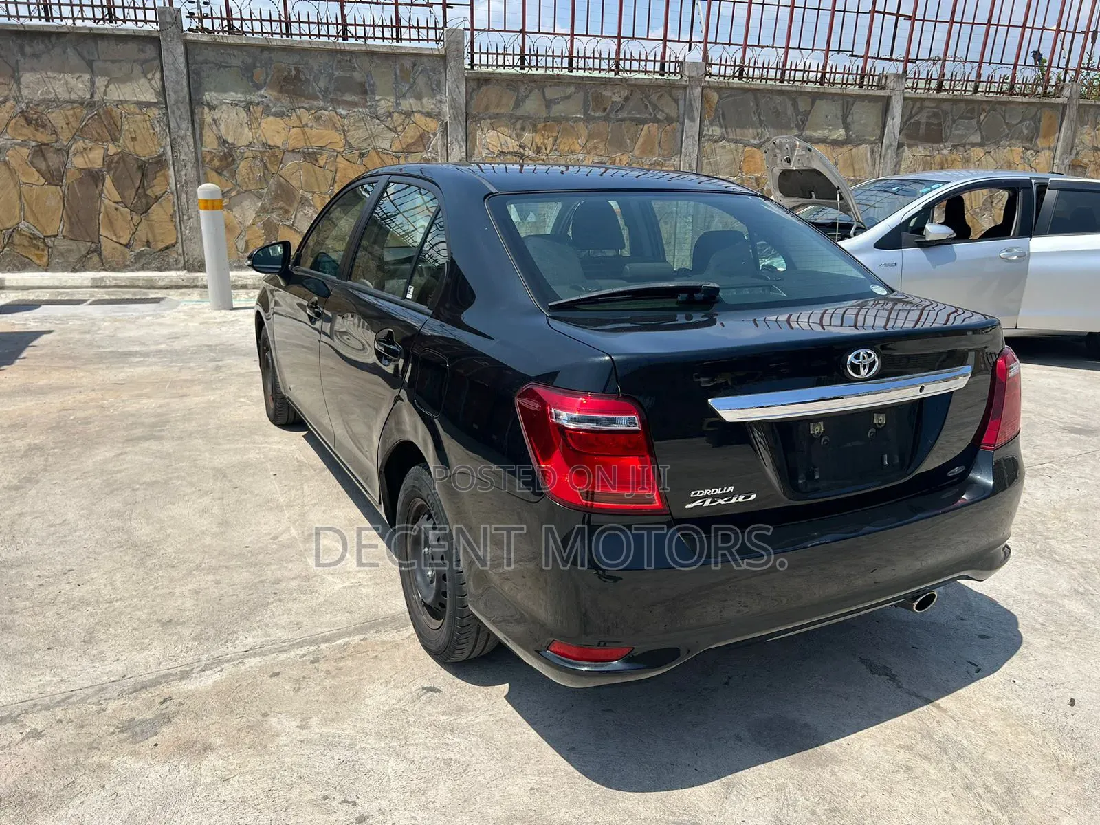 Toyota Axio 1.3 X 2WD 2018 Black