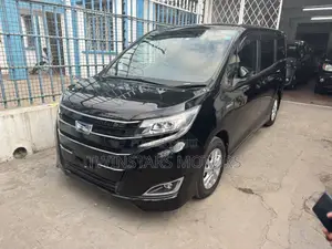Toyota Noah 1.8 FWD Hybrid (7 seater) 2018 Black